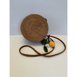 Round Woven Basket Crossbody Lined Hinged Purse Snap Closure Inner Pockets